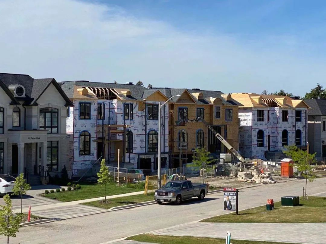 Dexter Rd, Richmond Hill - Image 32