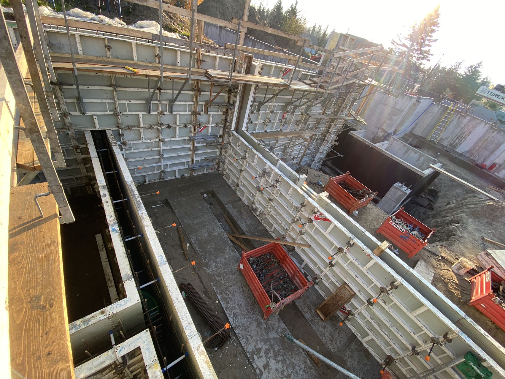 Kensington Dr, Richmond Hill - Image 50